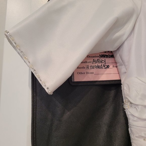 Wedding Dress - Princess, White, Taffeta, Size 6 - Picture 5 of 8